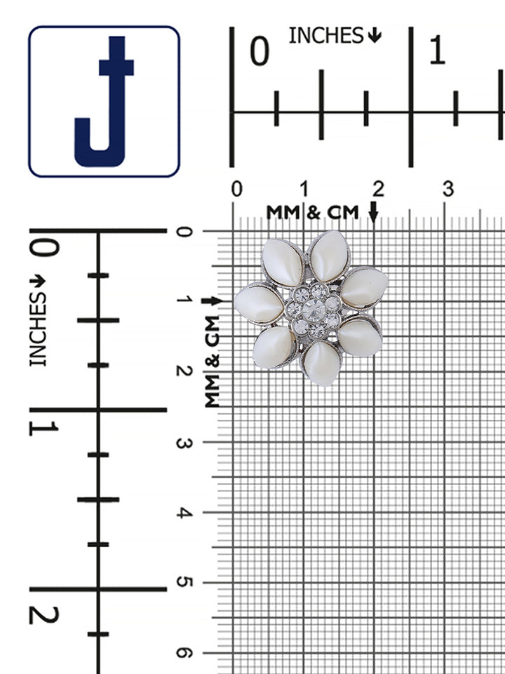 Natural White Beaded Flower Design Brooch