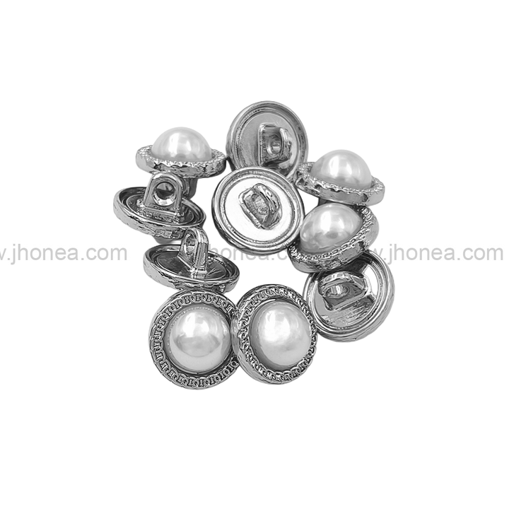 Round Shape with Chain-Like Design Rim Pearl Button