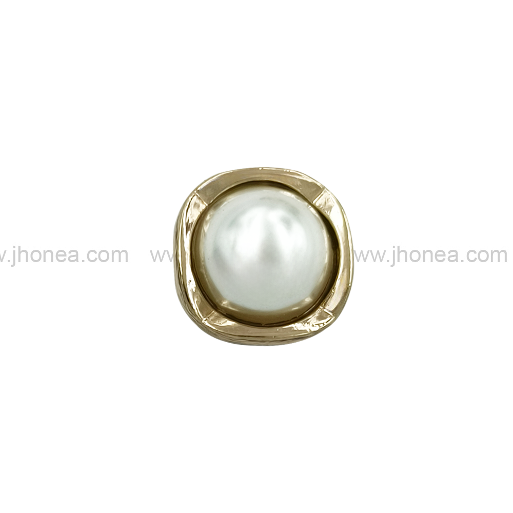 Rounded Square Shape Shiny Gold Pearl Buttons