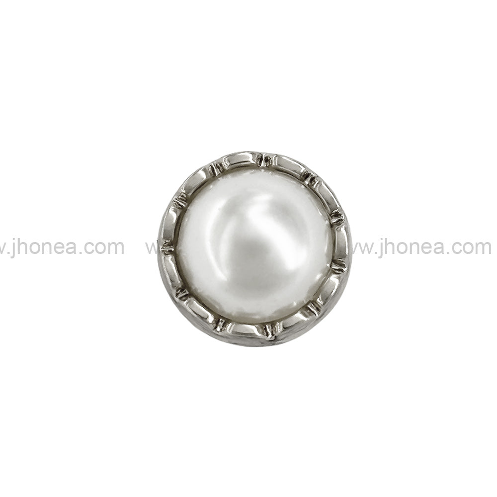 Shiny Silver Round Shape with Scalloped Edges Pearl Button