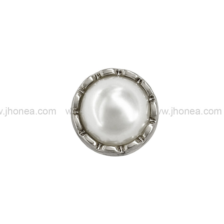 Shiny Silver Round Shape with Scalloped Edges Pearl Button