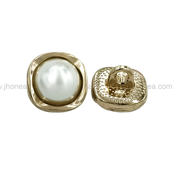 Rounded Square Shape Matte & Shiny Pearl Buttons