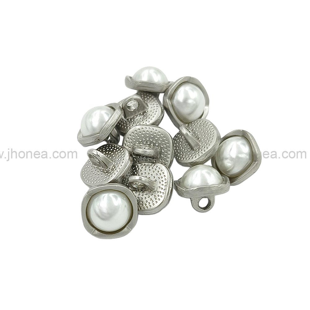 Rounded Square Shape Matte & Shiny Pearl Buttons