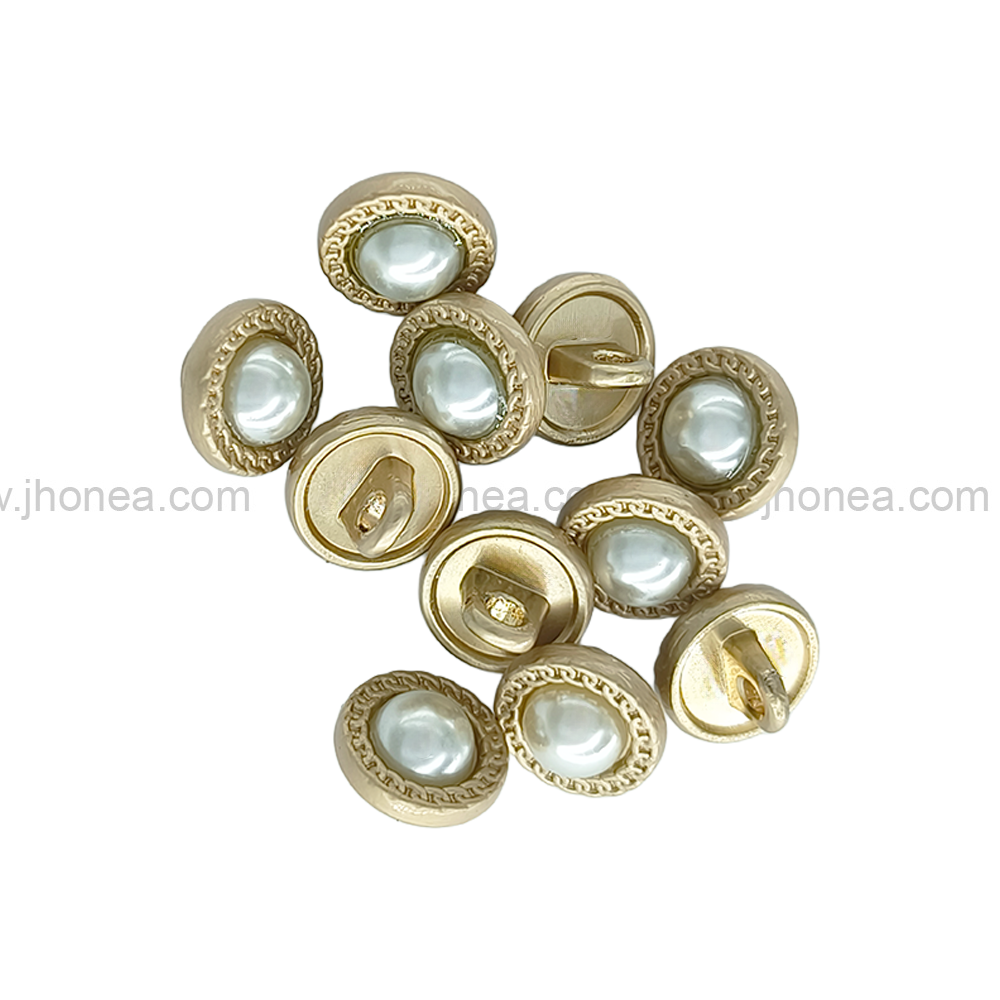 Matte Gold Round Shape with Chain-Like Design Rim Pearl Button
