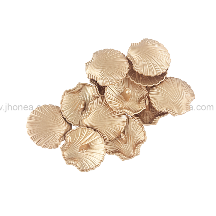 Ornate 25mm Sea Shell-Shaped Shank Metal Button
