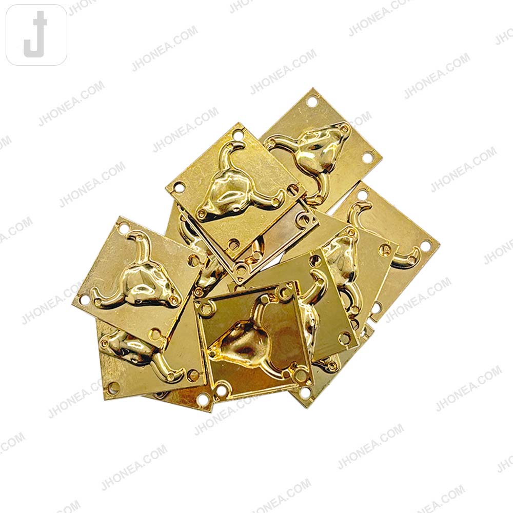 Bold Shiny Gold Bull Head Alloy Metal Clothing Accessory