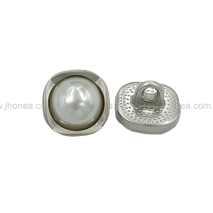 Rounded Square Shape Matte & Shiny Pearl Buttons