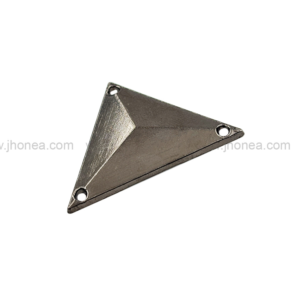 Elegant Triangle Shape Metal Clothing Accessory for Bags and Garments