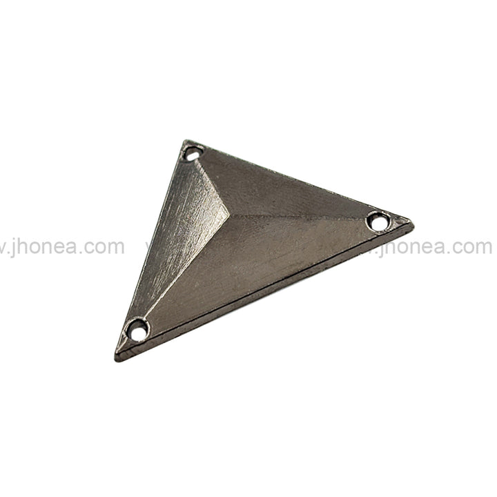 Elegant Triangle Shape Metal Clothing Accessory for Bags and Garments