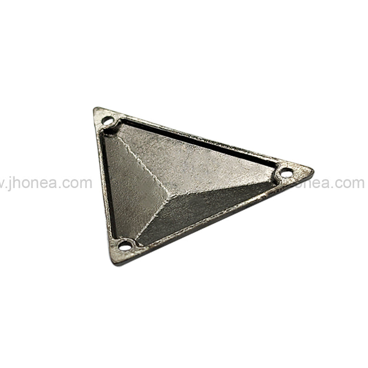 Elegant Triangle Shape Metal Clothing Accessory for Bags and Garments