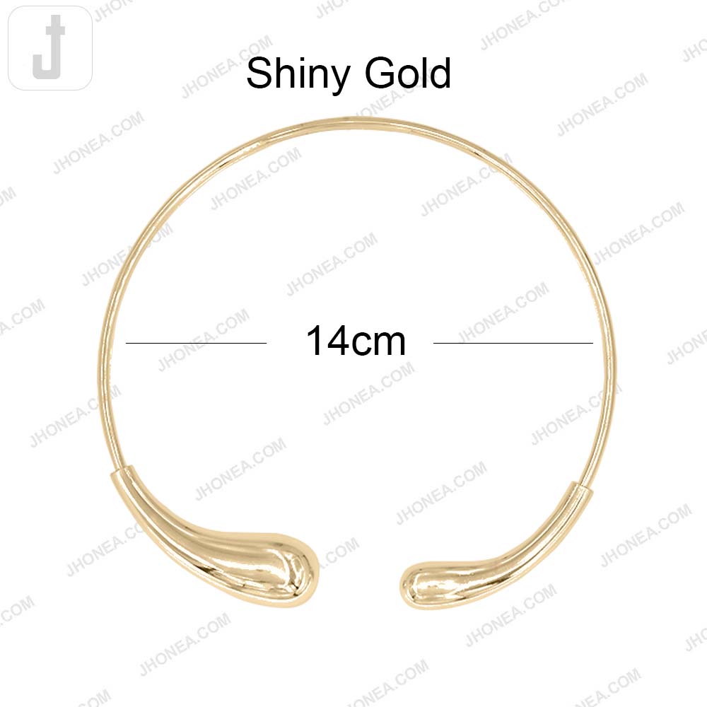 Classic Flexible Twist Neckline Necklace Design for Women