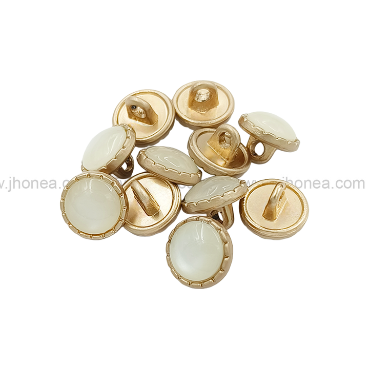 Matte Gold Round Shape with Scalloped Edges Resin Pearl Button