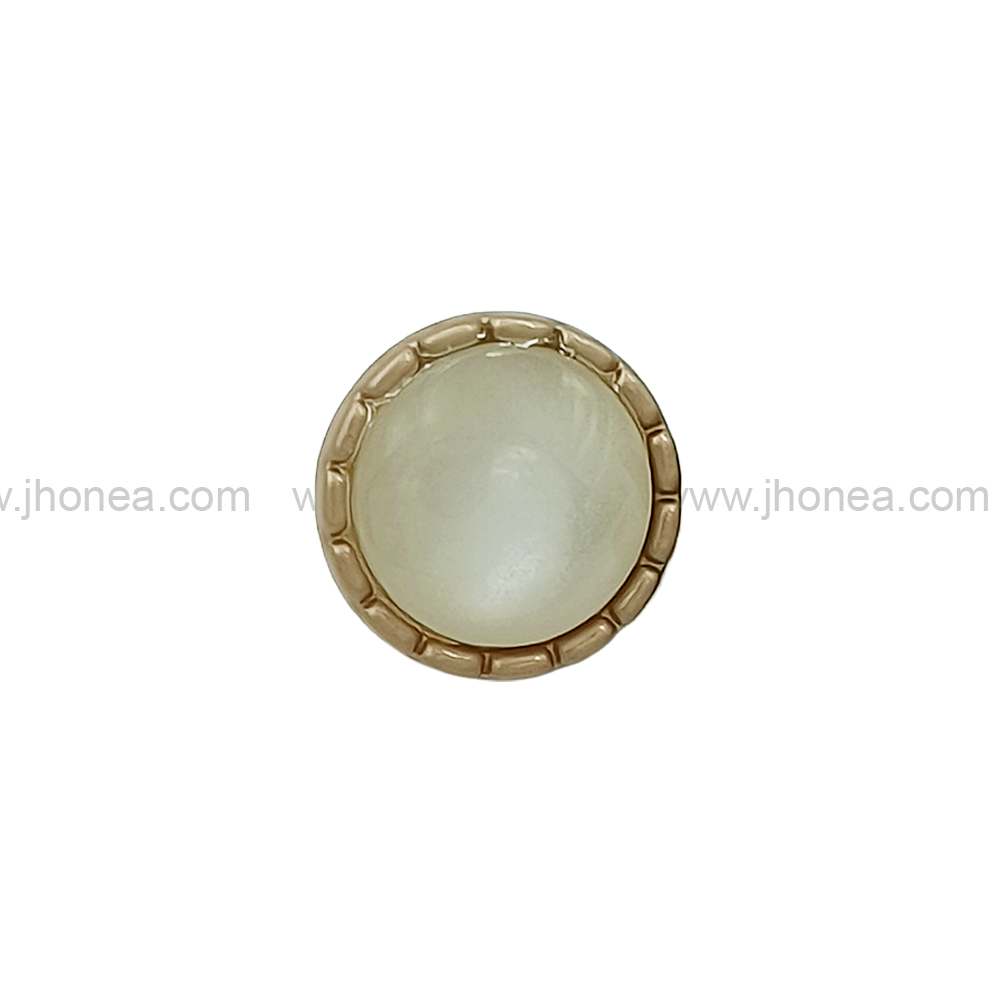 Matte Gold Round Shape with Scalloped Edges Resin Pearl Button