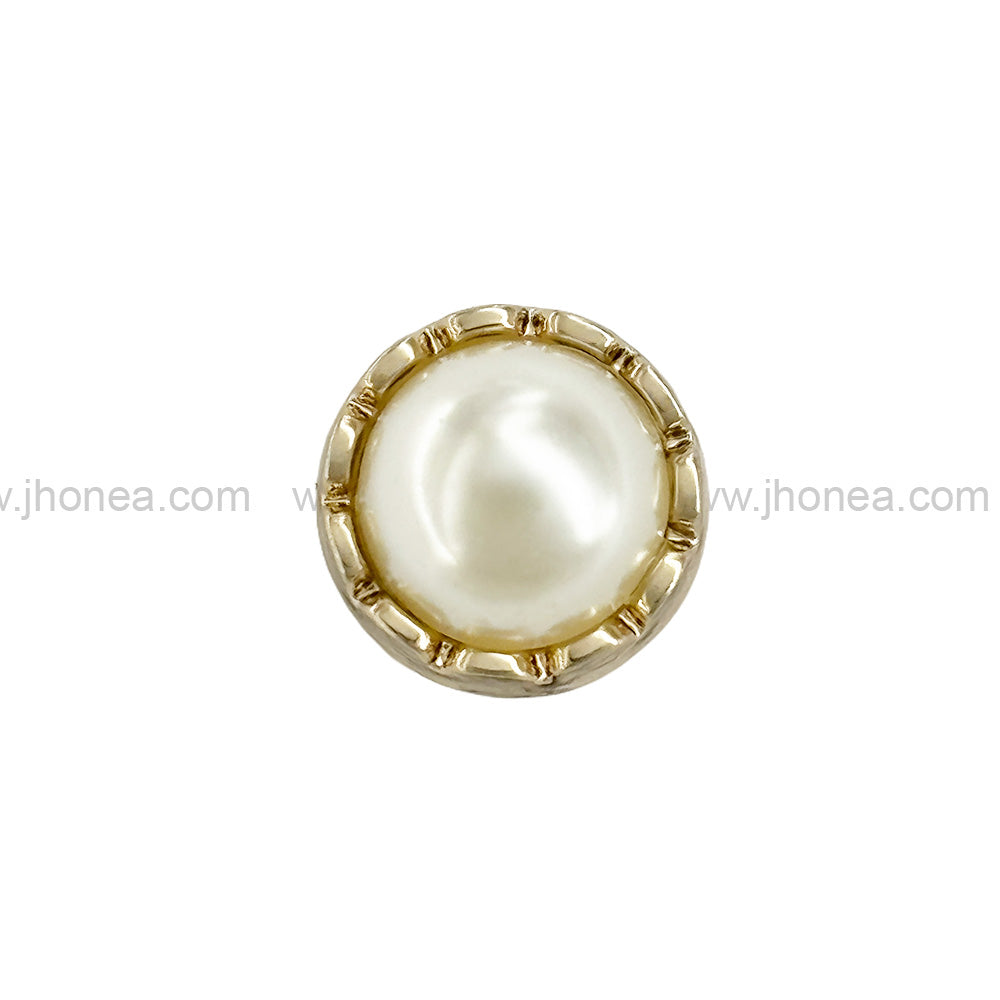 Shiny Gold Round Shape with Scalloped Edges Pearl Button