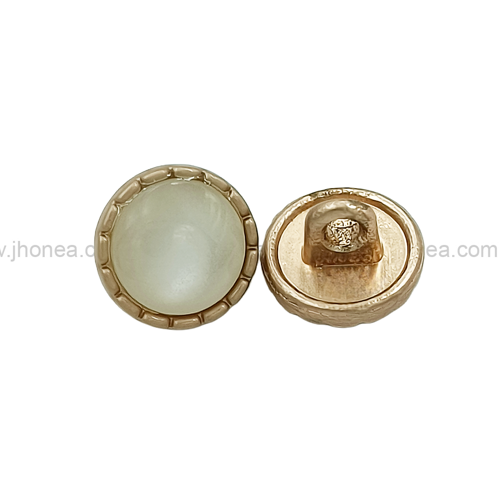 Matte Gold Round Shape with Scalloped Edges Resin Pearl Button