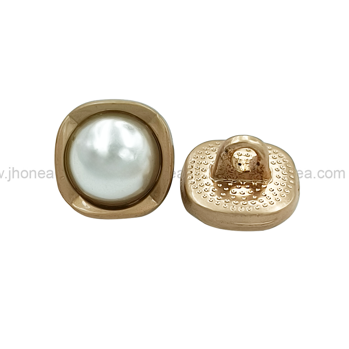 Rounded Square Shape Matte & Shiny Pearl Buttons