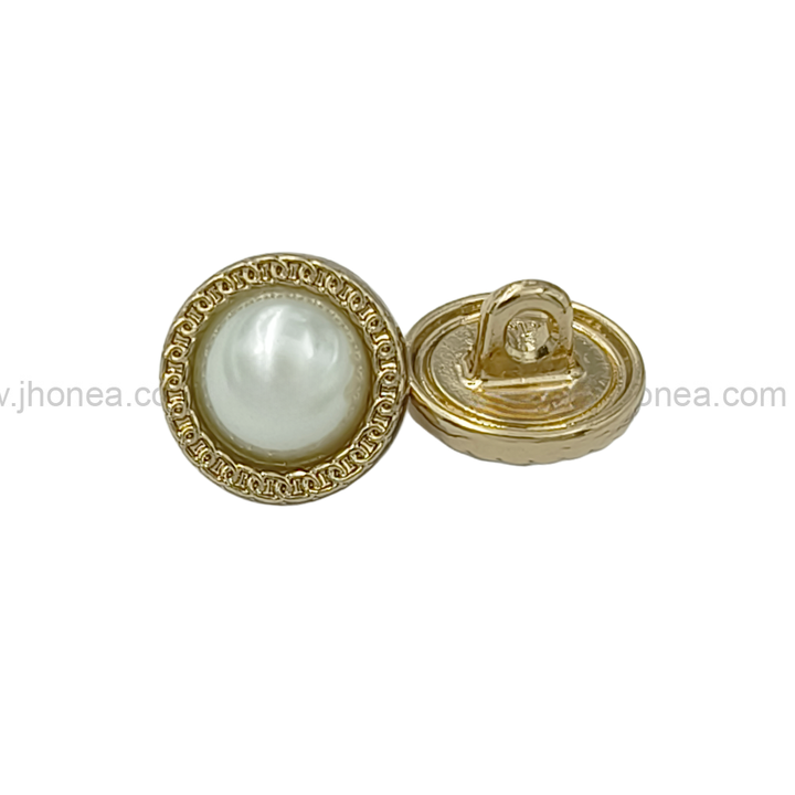 Round Shape with Chain-Like Design Rim Pearl Button