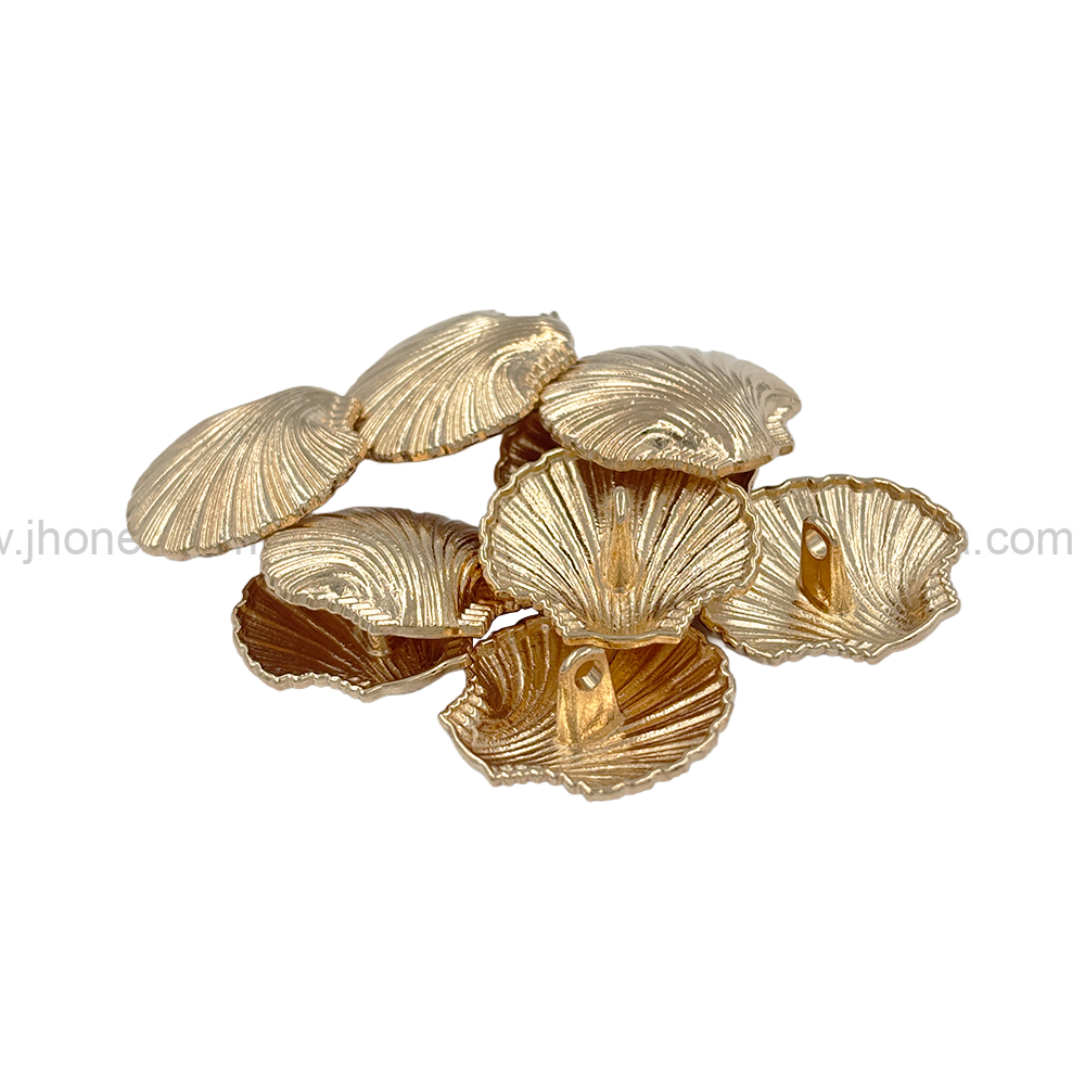 Ornate 25mm Sea Shell-Shaped Shank Metal Button