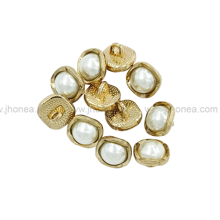 Rounded Square Shape Shiny Gold Pearl Buttons