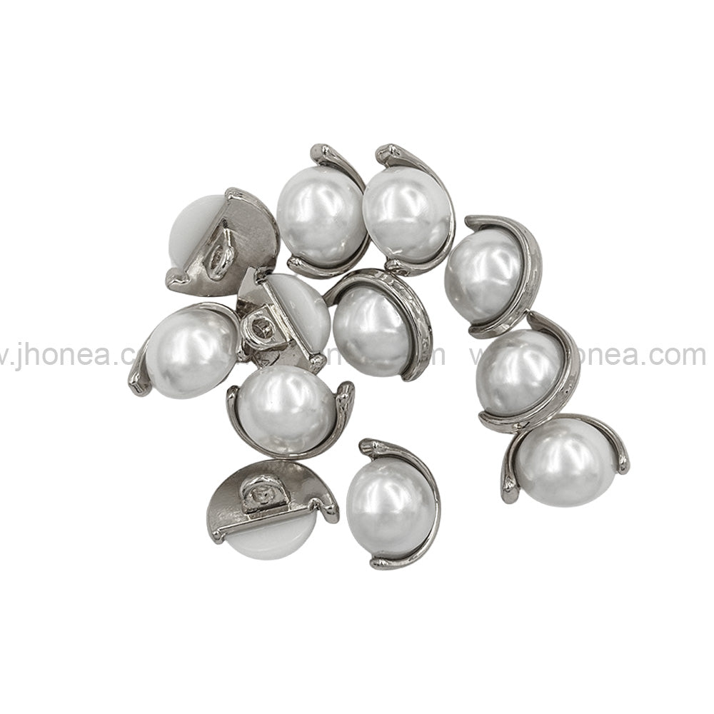 Shiny Silver Round Shape Fancy Pearl Buttons