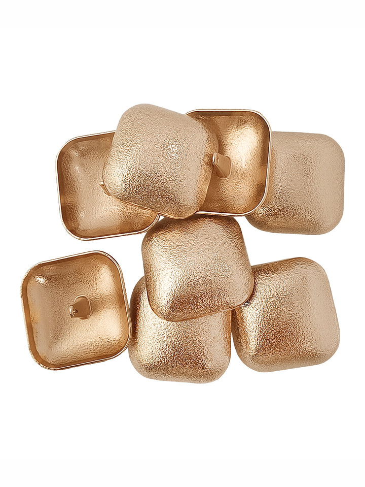 Shiny gold square shape alloy button with down loop design for coats and blazers. 36mm (58L)