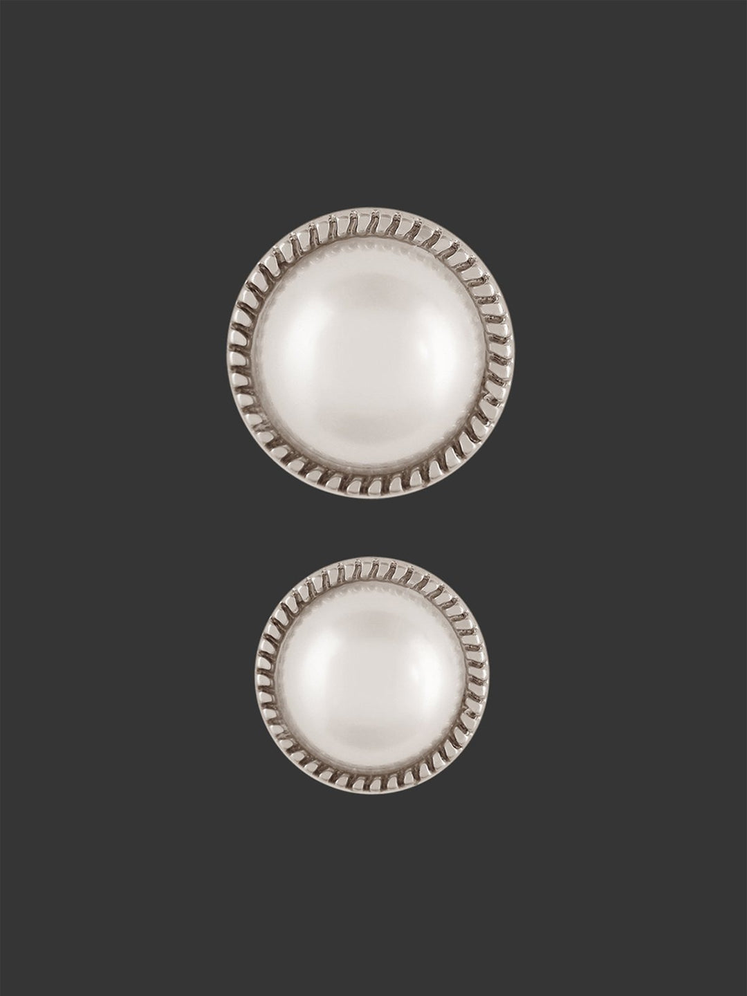 Shiny Silver Color Round Shape Pearl Button