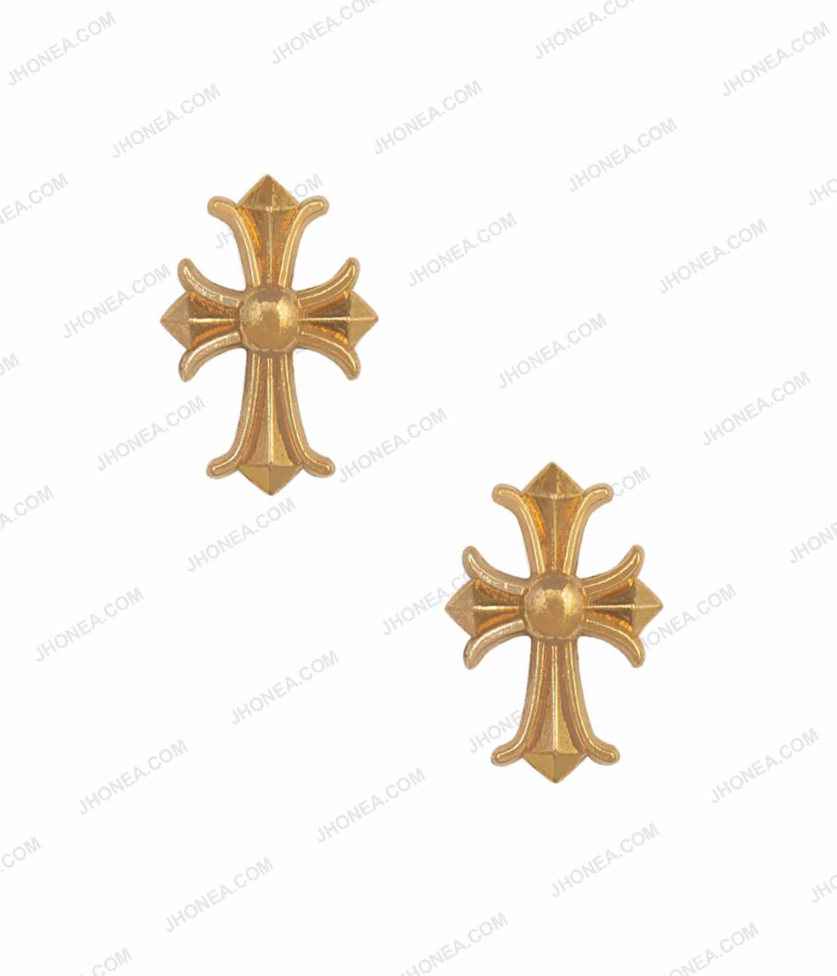 Fashion Golden Collar Tips with Cross Sign Motif For Men
